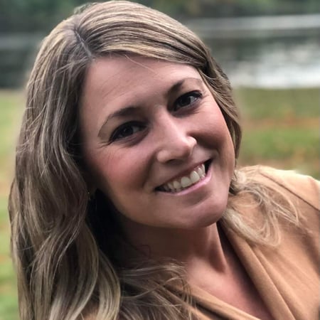 Jennifer Lovett tax advisor directory image