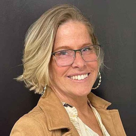 Shelly Raab tax advisor directory image